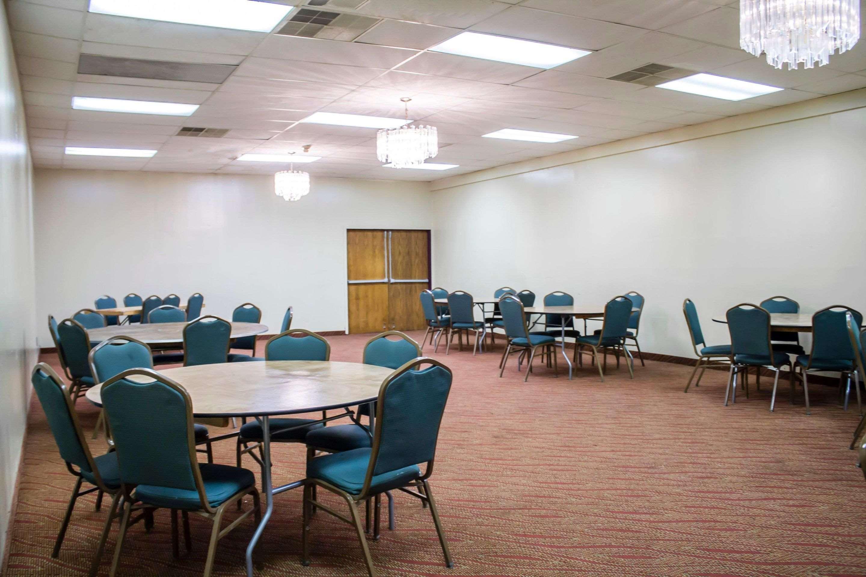 Hotel Econo - Cleveland East Wickliffe