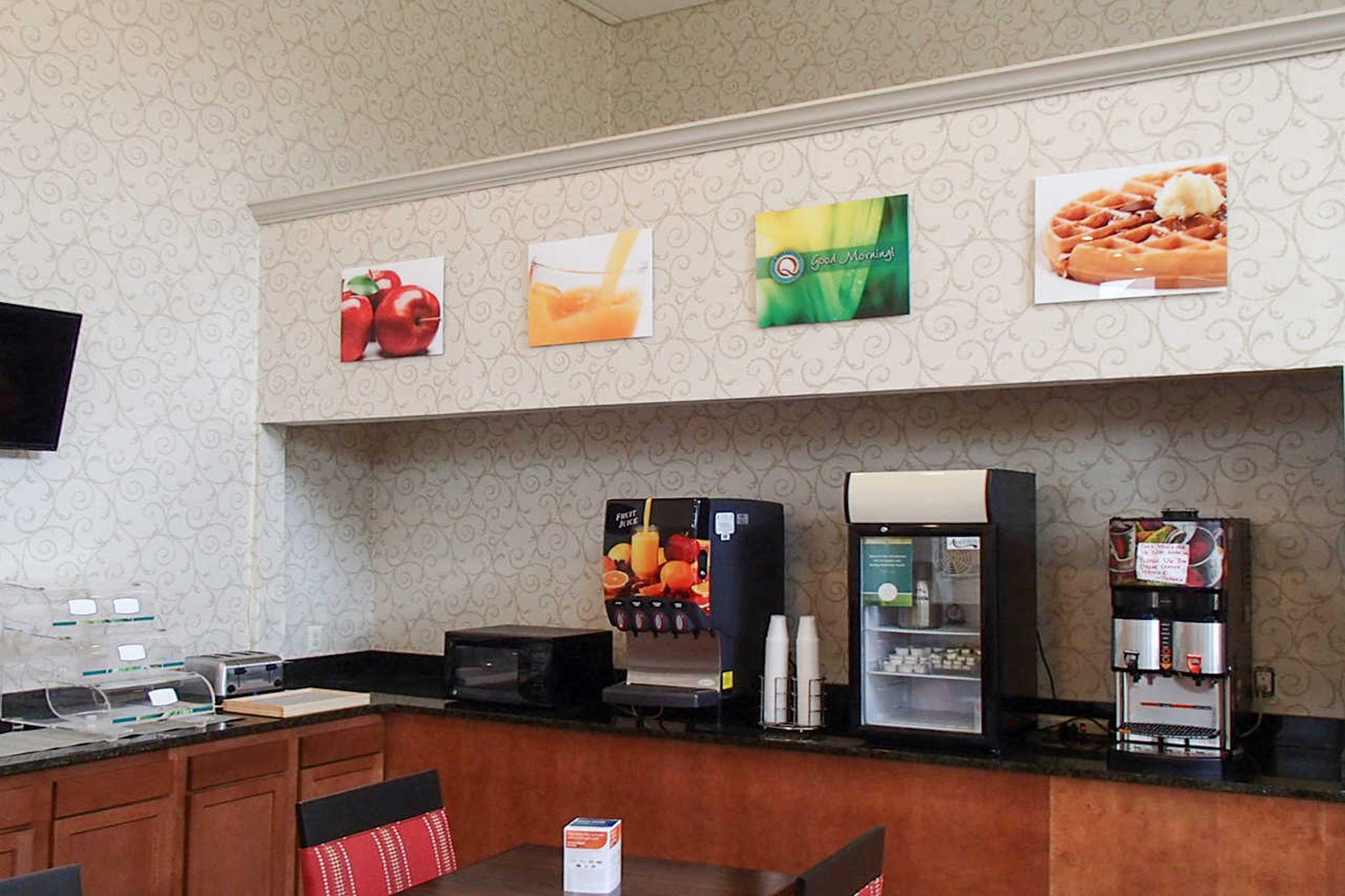 Hotel Econo - Cleveland East 2*