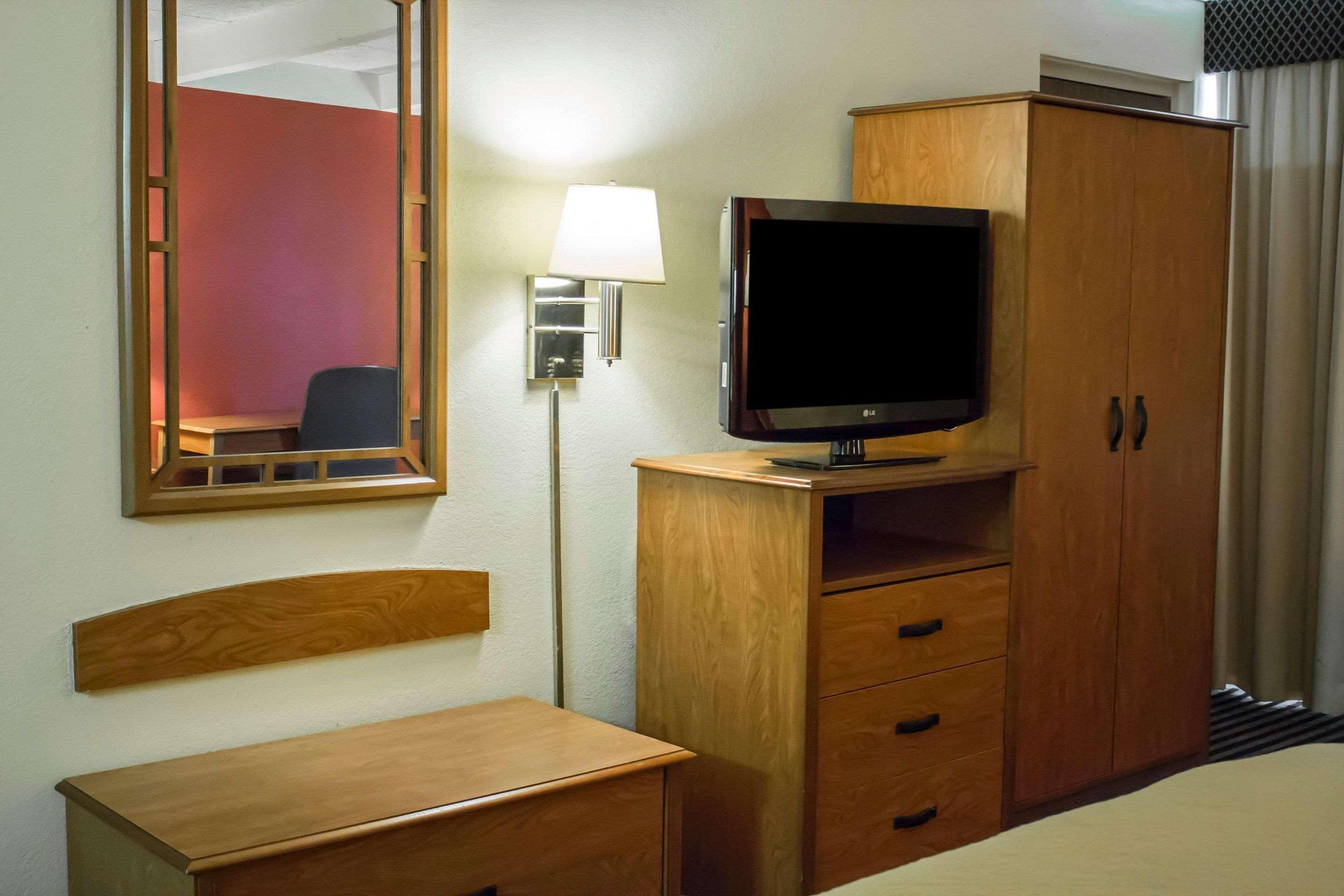 Econo - Cleveland East Hotel Wickliffe
