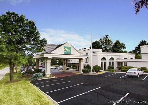 Hotel Econo - Cleveland East 2*